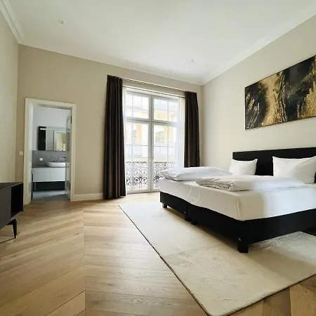 Luxury / 3-raum-suite An Der Frauenkirche / 2 Dresda