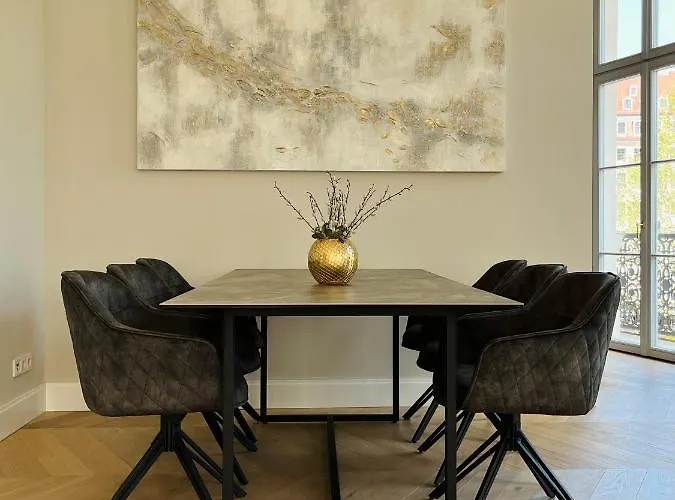 Luxury / 3-raum-suite An Der Frauenkirche / 2 Appartamento *