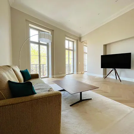 Luxury / 3-raum-suite An Der Frauenkirche / 2 Appartamento *