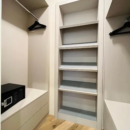 Luxury / 3-raum-suite An Der Frauenkirche / 2 Apartmán